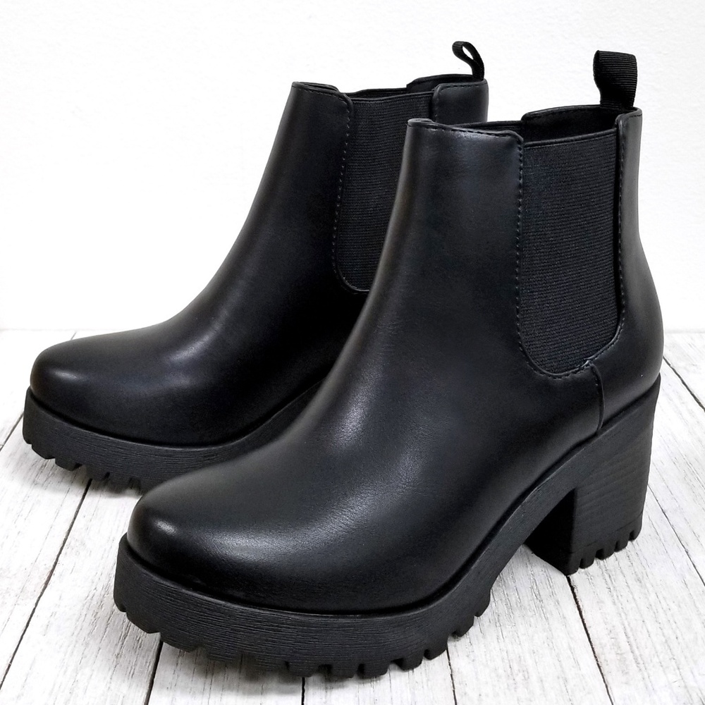 New Black Chelsea Lug Combat Ankle Boots Booties - Picture 3 of 3